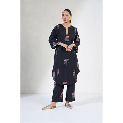 Aavidi By Dimple Gulnaar Navy Blue Floral Co-ord (Set of 2)