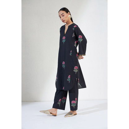 Aavidi By Dimple Gulnaar Navy Blue Floral Co-ord (Set of 2)
