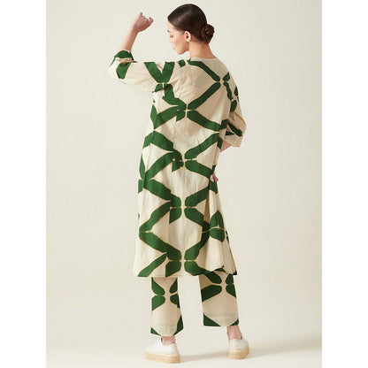 Aavidi By Dimple Green Clamp Printed Embroidered Co-Ord (Set of 2)