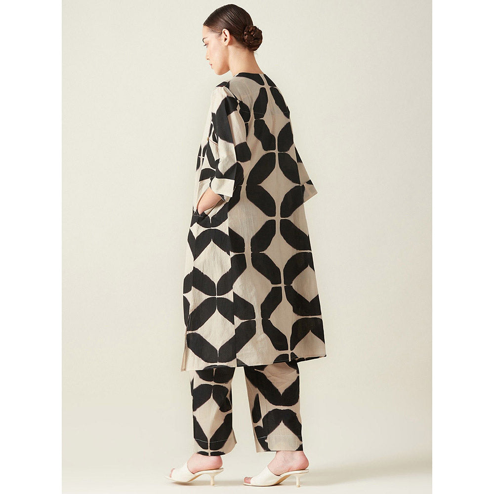 Aavidi By Dimple Black Clamp Printed Embroidered Co-Ord (Set of 2)