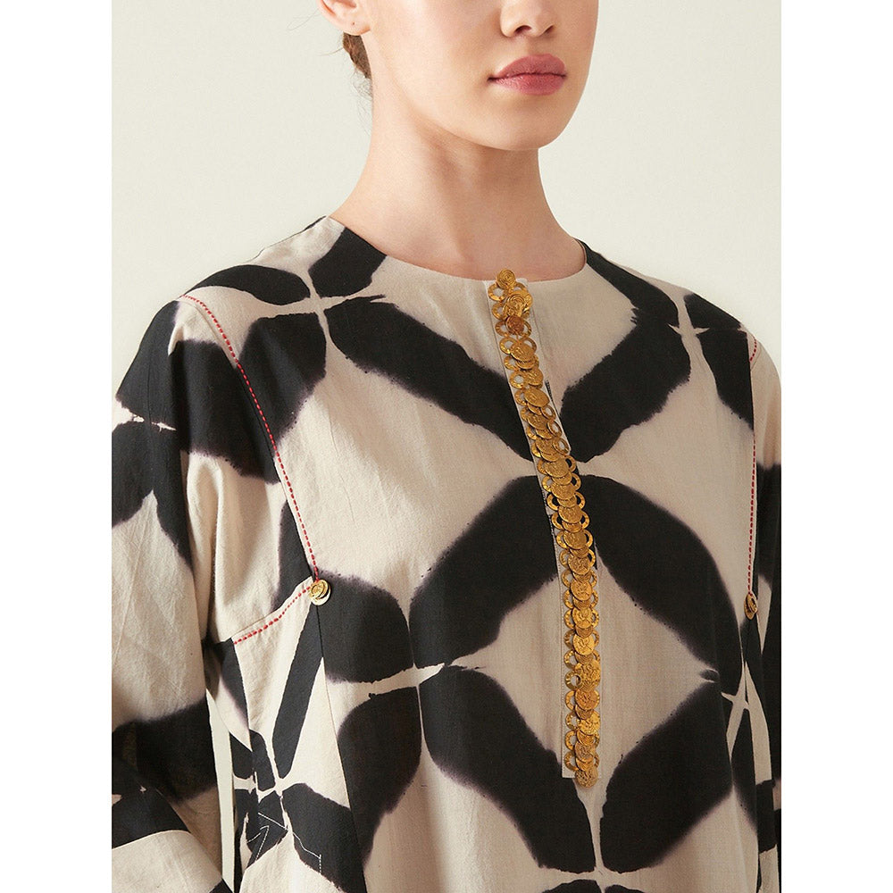 Aavidi By Dimple Black Clamp Printed Embroidered Co-Ord (Set of 2)