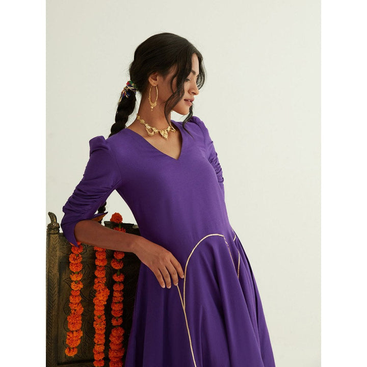 Abhishti Circular Panelled Dress Highlighted With Gota Patti