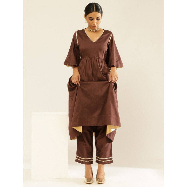 Abhishti Flared Sleeves Kurta Detailed with Lace Paired with Straight Pants (Set of 2)