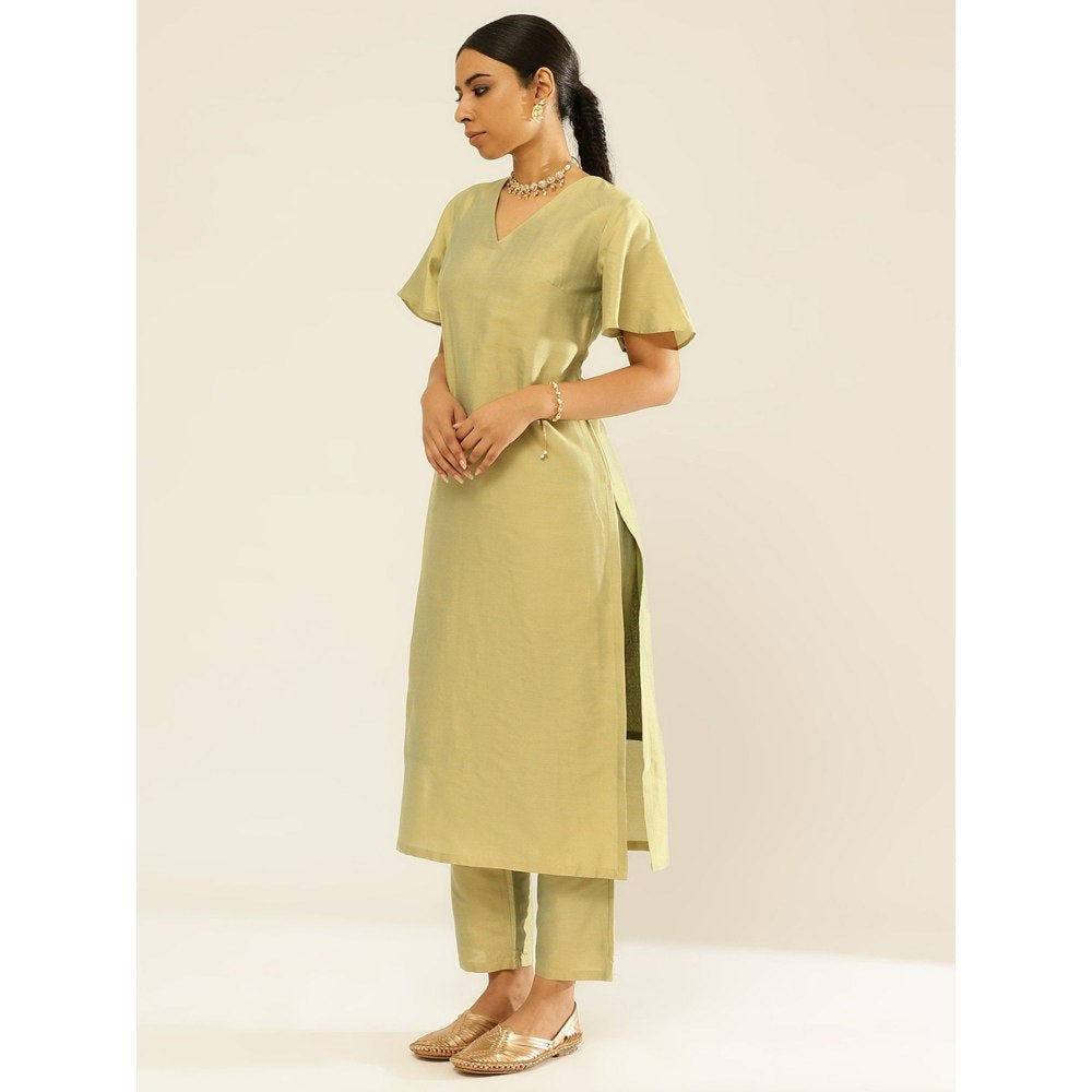 Abhishti Solid Color Straight Kurta Paired with Straight Pants Green (Set of 2)