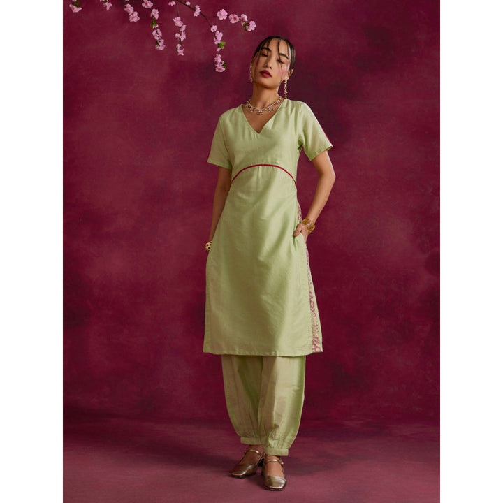 Abhishti Straight Kurta With Floral Zari Slits With Pathani Pants Pistachio Green (Set of 2)