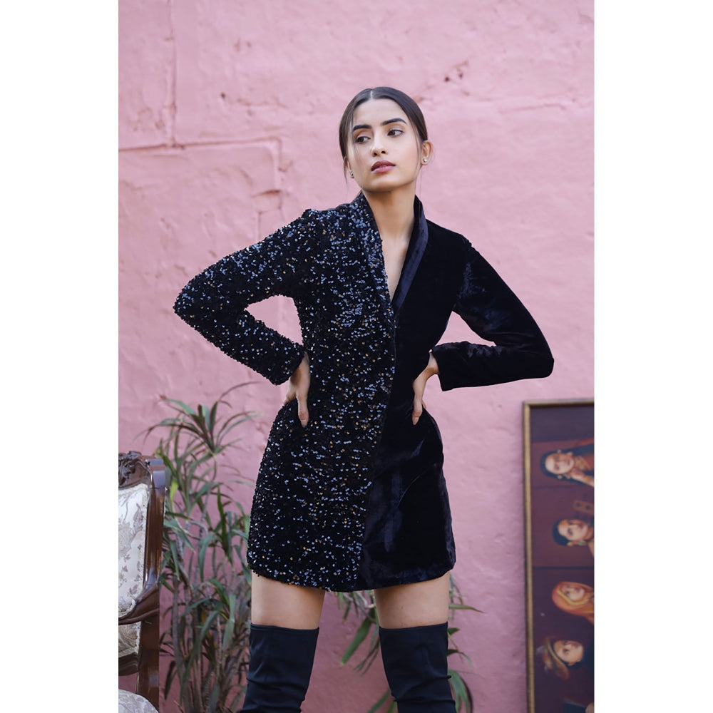 AlterEGO Vivian The Winter Trench Dress