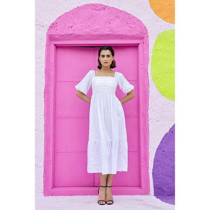 AlterEGO Promilla Pleated Plans White Midi Dress