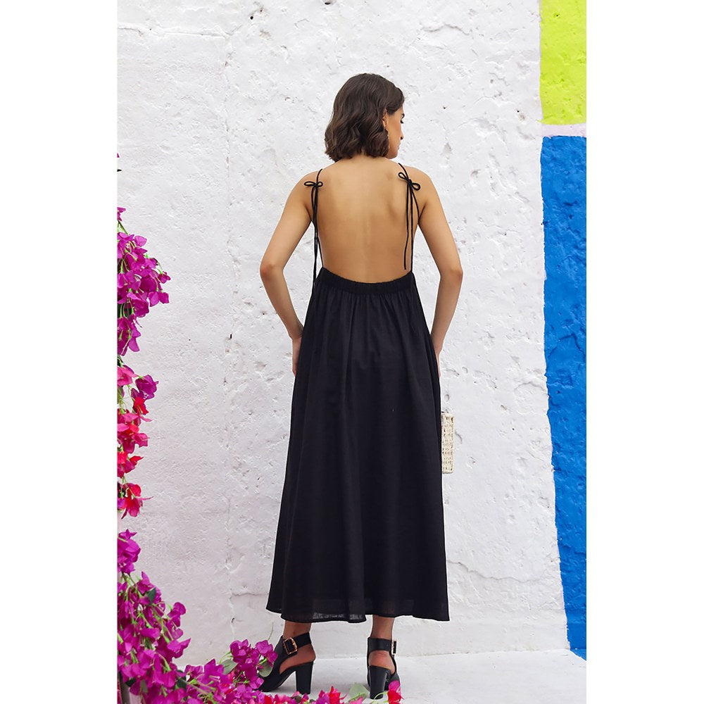 AlterEGO Nancy (Black)- The Day to Night Maxi Dress