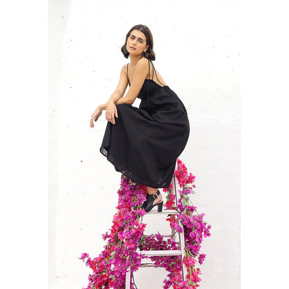 AlterEGO Nancy (Black)- The Day to Night Maxi Dress