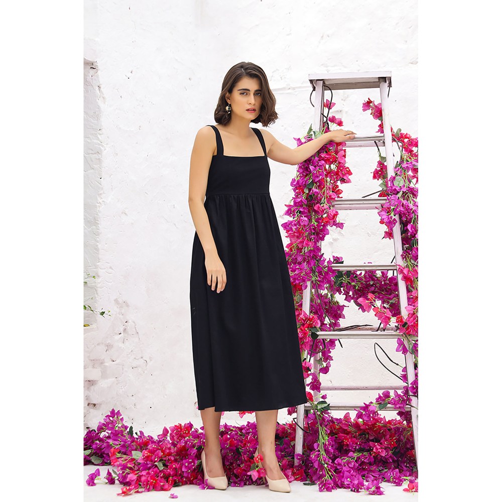 AlterEGO Evelyn The Dual Fabric Black Midi Dress