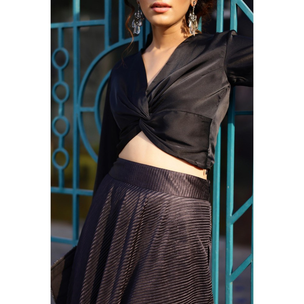 AlterEGO Simone Front Knot Detail Black Crop Top