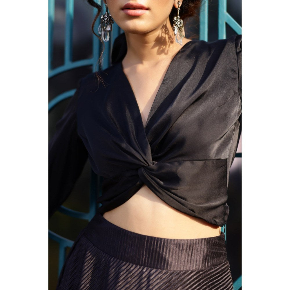 AlterEGO Simone Front Knot Detail Black Crop Top