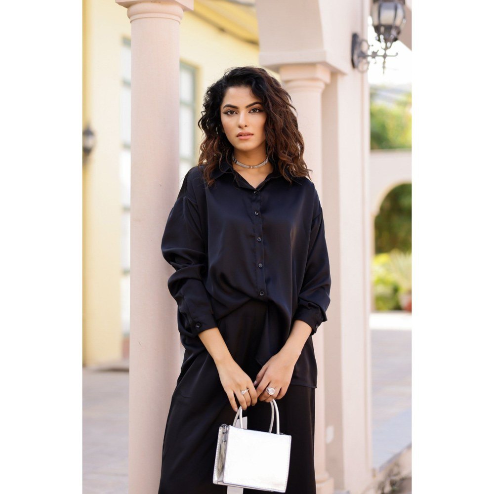 AlterEGO Iris Unbasic Satin Silk Black Shirt