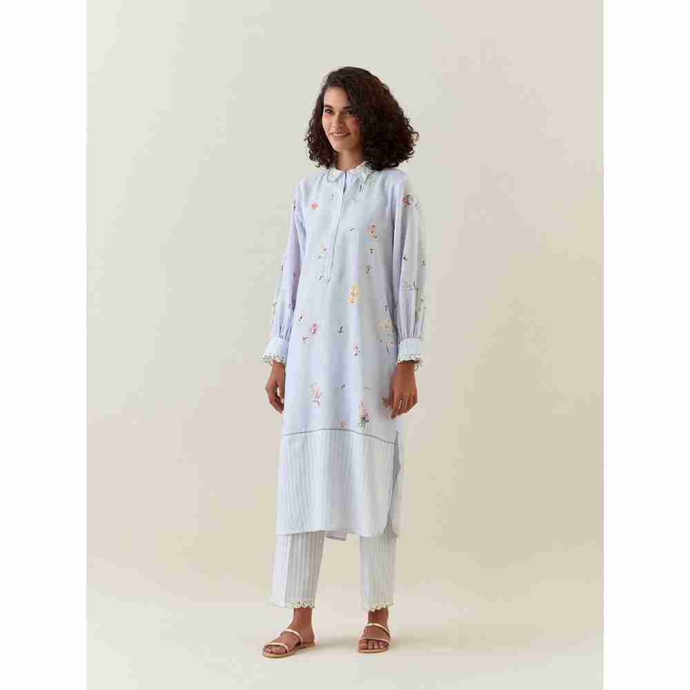 Anantaa by Roohi Trehan Blue Botanical Print Cotton Linen Kurta With Scalloped Net Collar