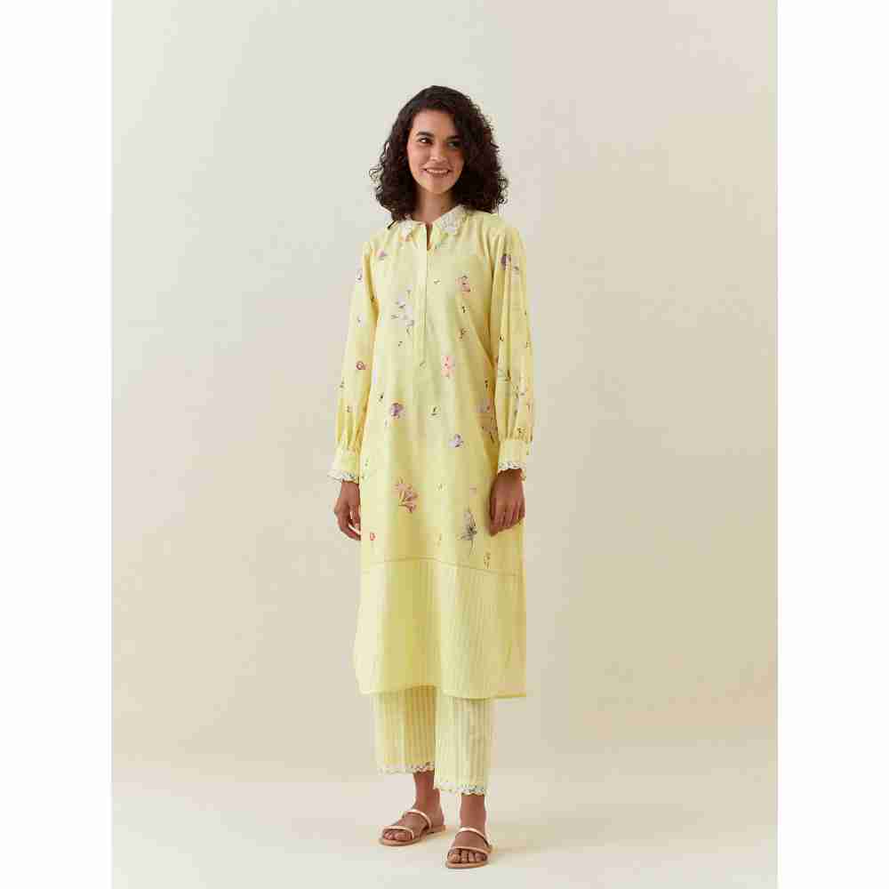 Anantaa by Roohi Trehan Yellow Botanical Print Cotton Linen Kurta With Scalloped Net Collar