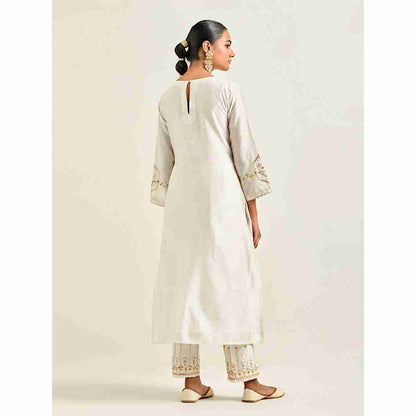 Anantaa by Roohi Trehan Off White Hand Embroidered Silk Chanderi Kurta with Gota