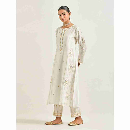 Anantaa by Roohi Trehan Off White Hand Embroidered Silk Chanderi Kurta with Gota
