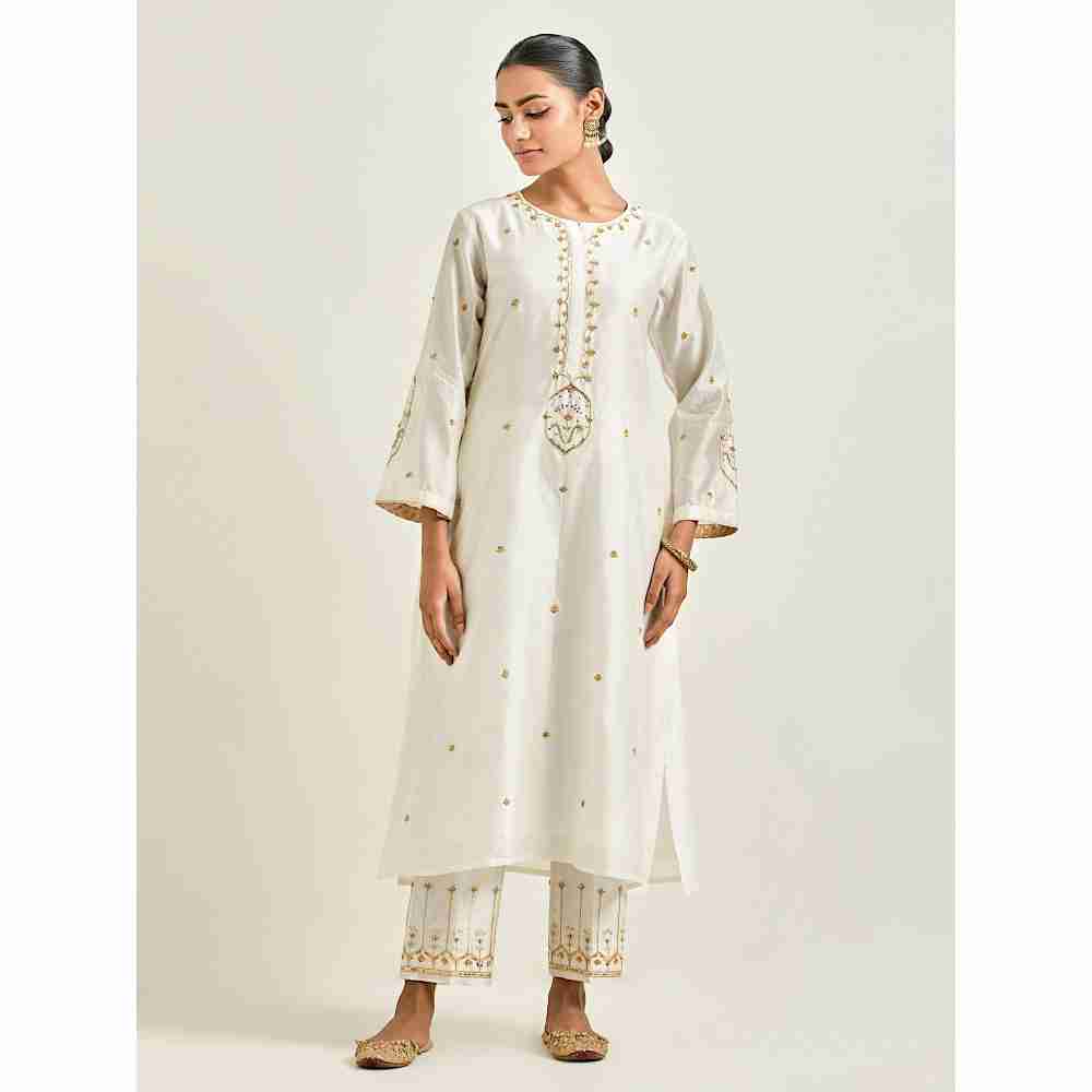 Anantaa by Roohi Trehan Off White Hand Embroidered Silk Chanderi Kurta with Gota