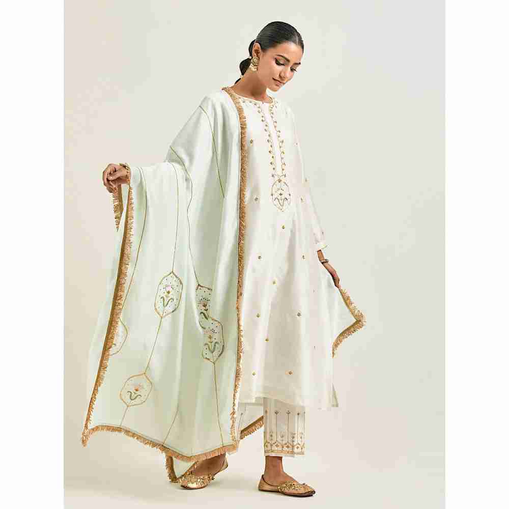 Anantaa by Roohi Trehan Off White Hand Embroidered Silk Chanderi Kurta with Gota