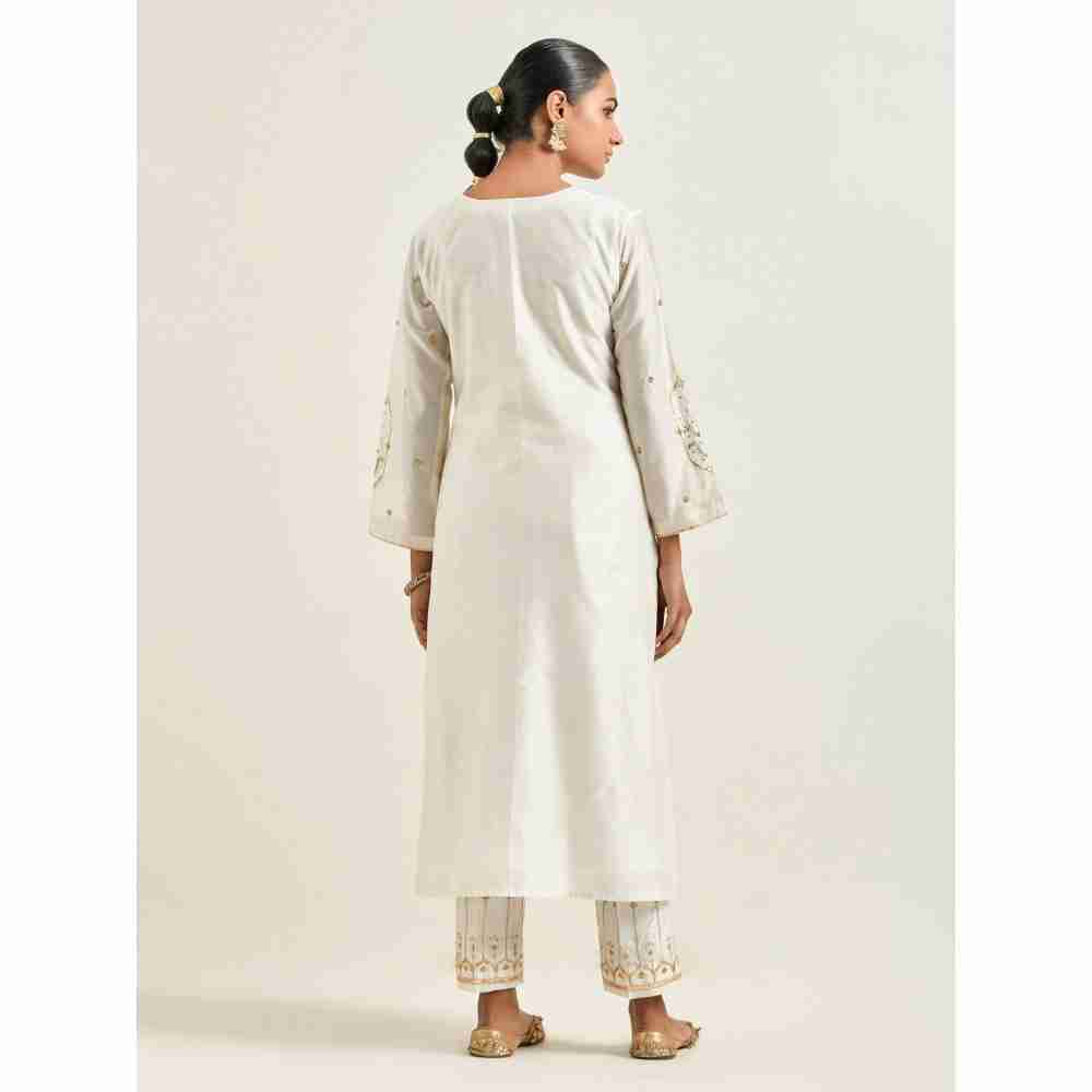 Anantaa by Roohi Trehan Off White Hand Embroidered Silk Chanderi Kurta with Gota