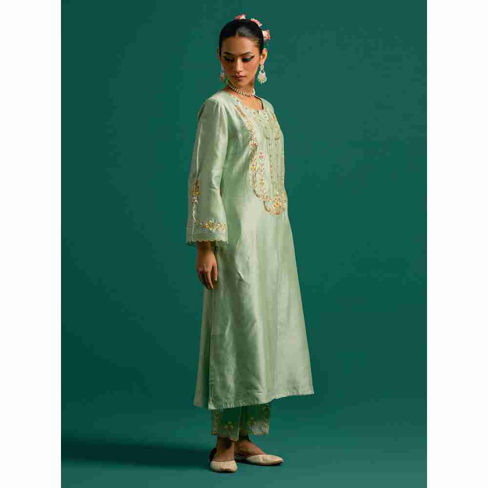Anantaa By Roohi Trehan Green Hand Embroidered Thread Work Silk Chanderi Kurta