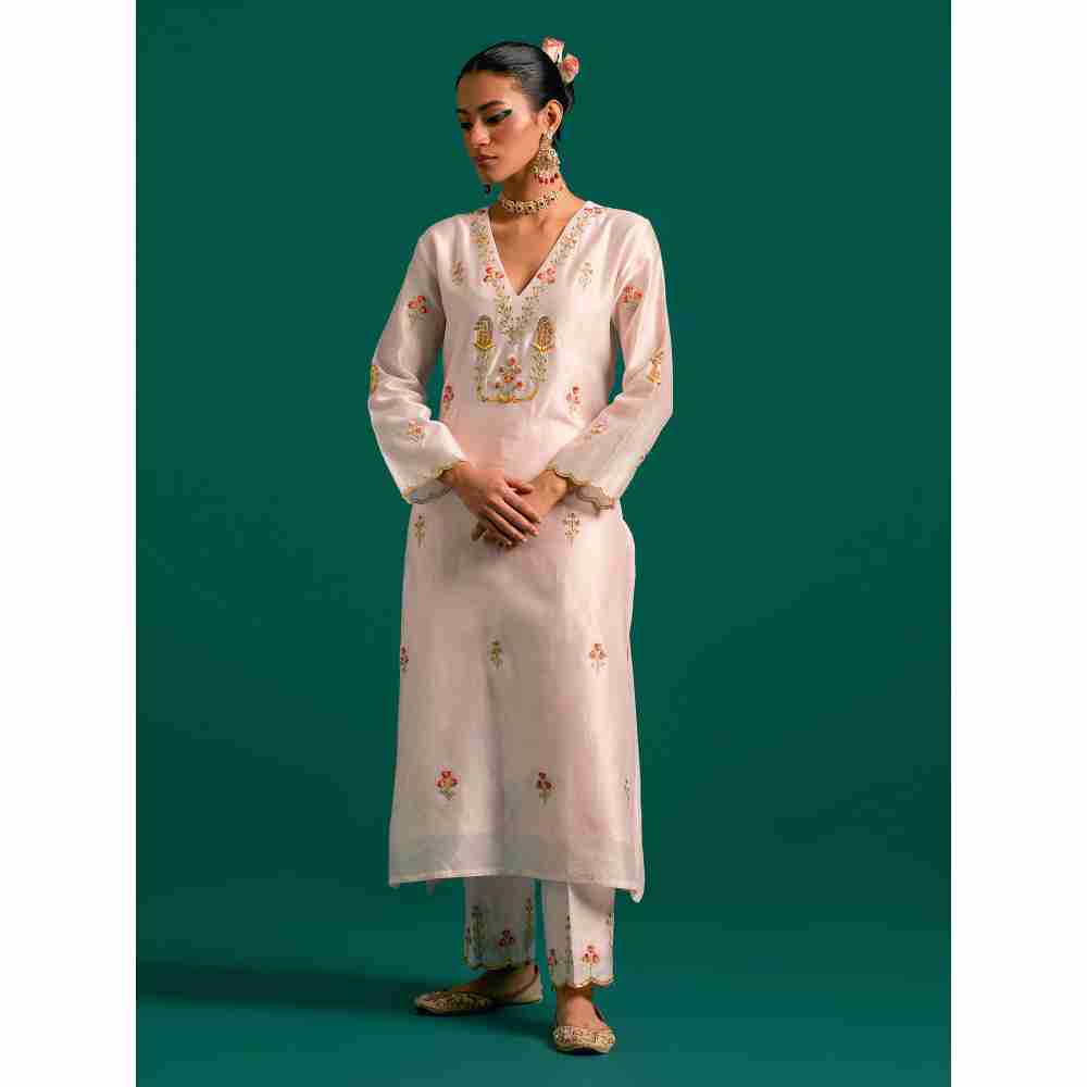 Anantaa By Roohi Trehan Pink V Neck Hand Embroidered Thread Work Silk Chanderi Kurta