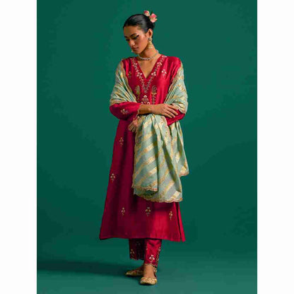 Anantaa By Roohi Trehan Red V Neck Hand Embroidered Thread Work Silk Chanderi Kurta