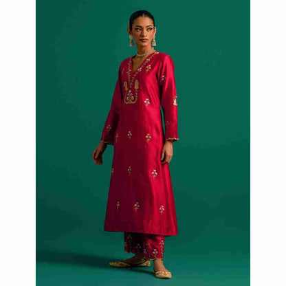 Anantaa By Roohi Trehan Red V Neck Hand Embroidered Thread Work Silk Chanderi Kurta