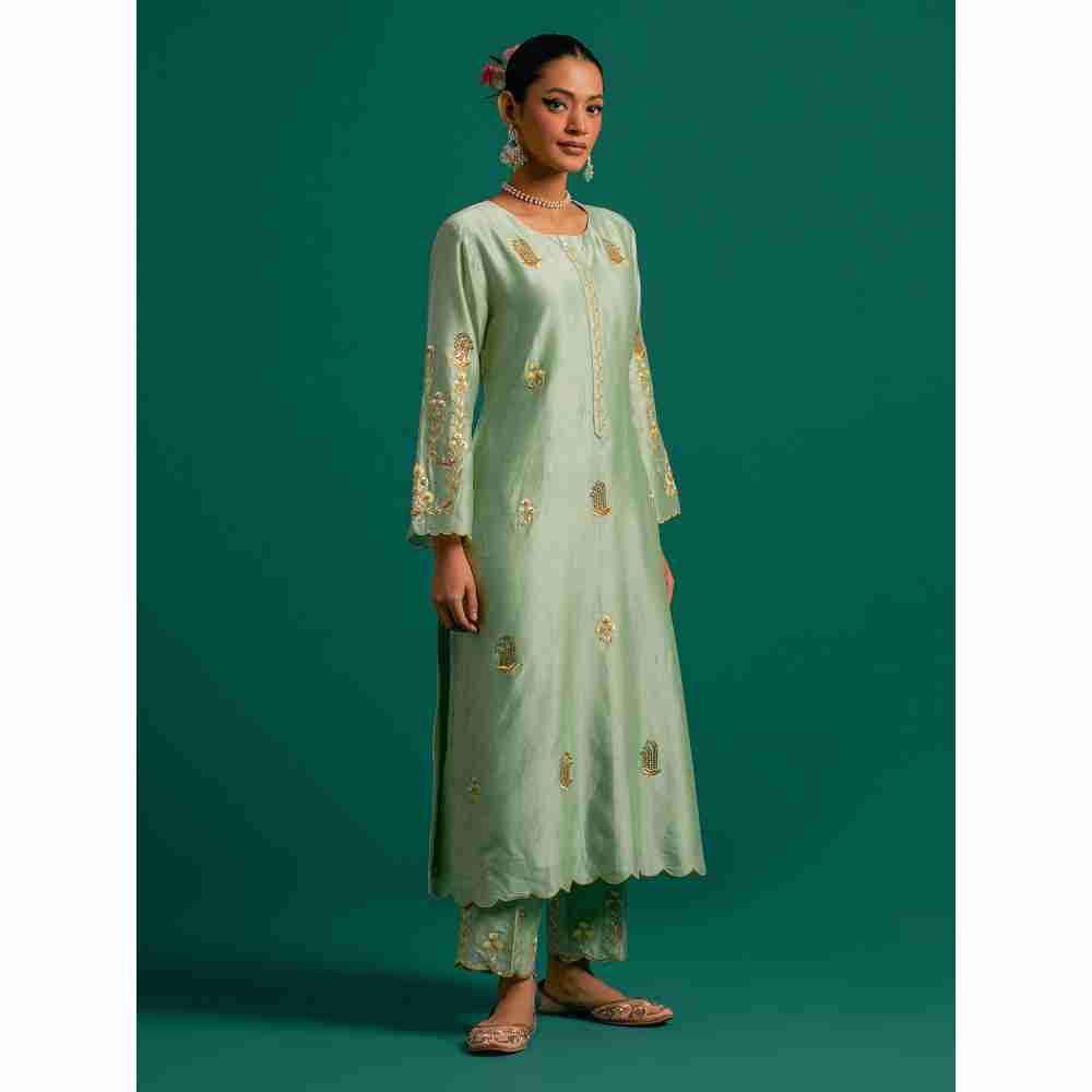 Anantaa By Roohi Trehan Green Hand Embroidered Thread Work Silk Chanderi Kurta