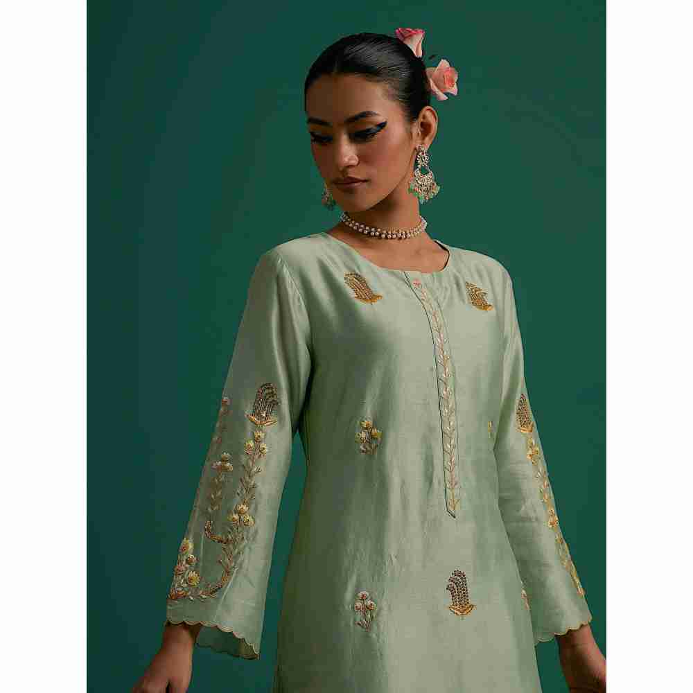 Anantaa By Roohi Trehan Green Hand Embroidered Thread Work Silk Chanderi Kurta