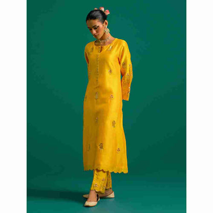 Anantaa By Roohi Trehan Yellow Hand Embroidered Thread Work Silk Chanderi Kurta