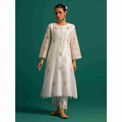 Anantaa By Roohi Trehan Off White Hand Embroidered Thread Work Silk Chanderi Kurta