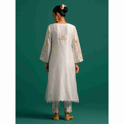 Anantaa By Roohi Trehan Off White Hand Embroidered Thread Work Silk Chanderi Kurta