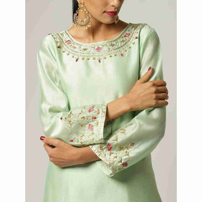 Anantaa Hand Embroidery Green Silk Chanderi Kurta