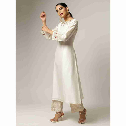 Anantaa Hand Embroidery Off White Chanderi Kurta