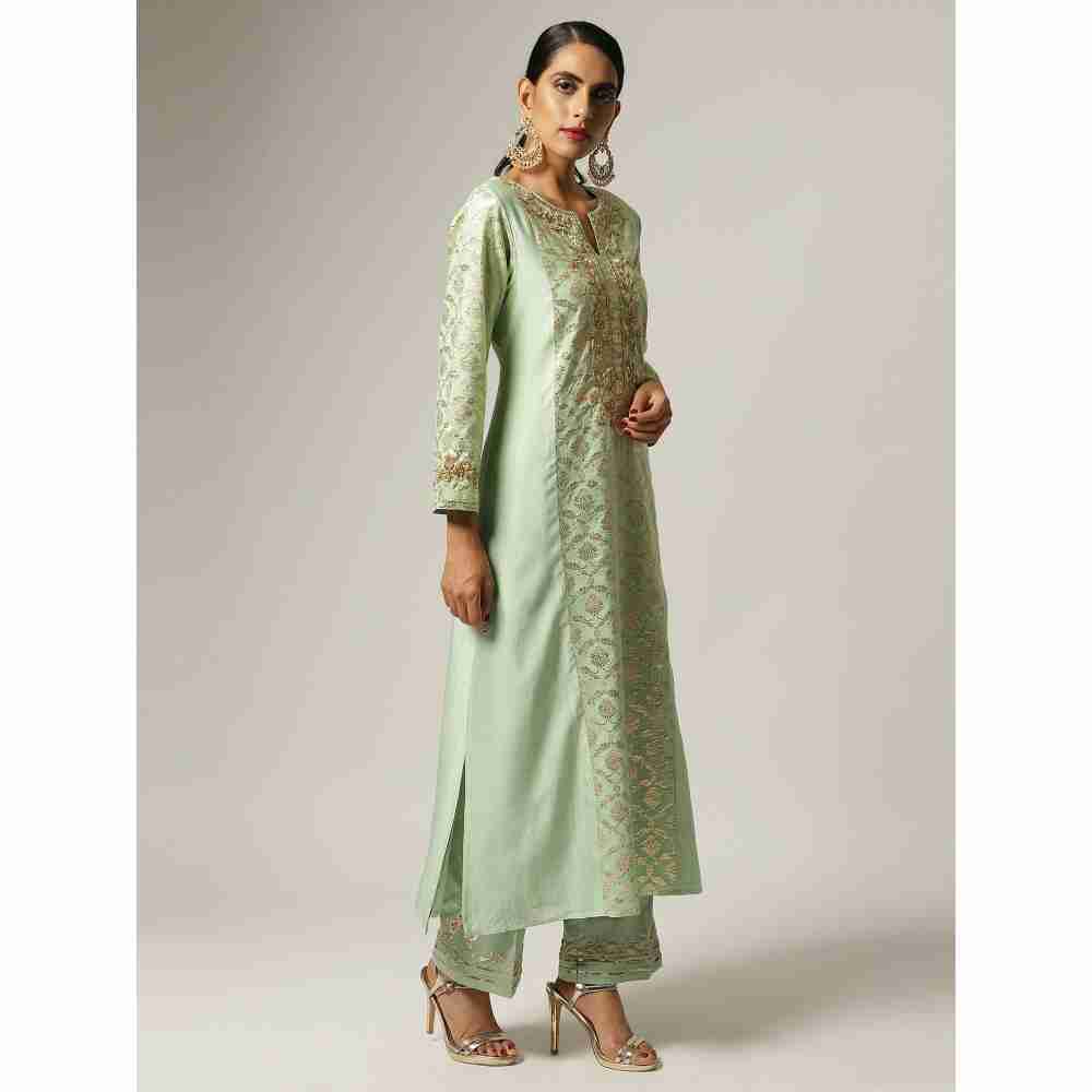 Anantaa Hand Embroidery & Golden Jaal Green Silk Chanderi Kurta