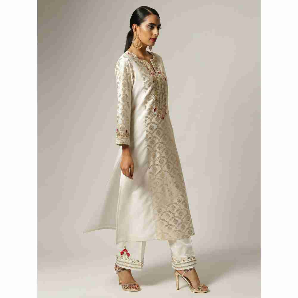 Anantaa Hand Embroidery & Golden Jaal Off White Silk Chanderi Kurta