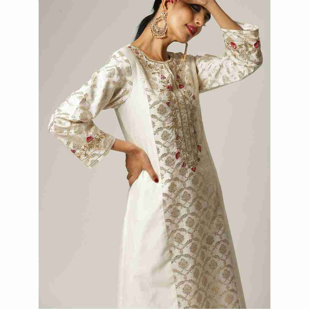 Anantaa Hand Embroidery & Golden Jaal Off White Silk Chanderi Kurta