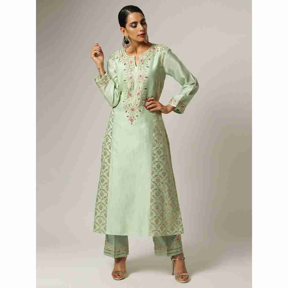 Anantaa Hand Embroidery & Golden Jaal Green Silk Chanderi Kurta