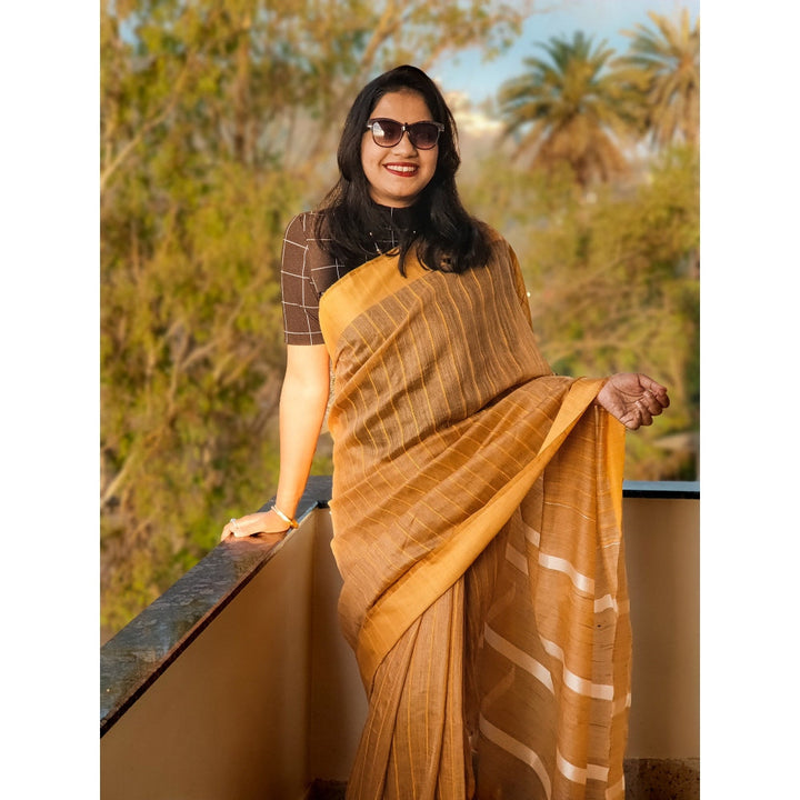 Apaapi Threads Of Glory Yellow Kota Saree With Unstitched Blouse By Apaapi