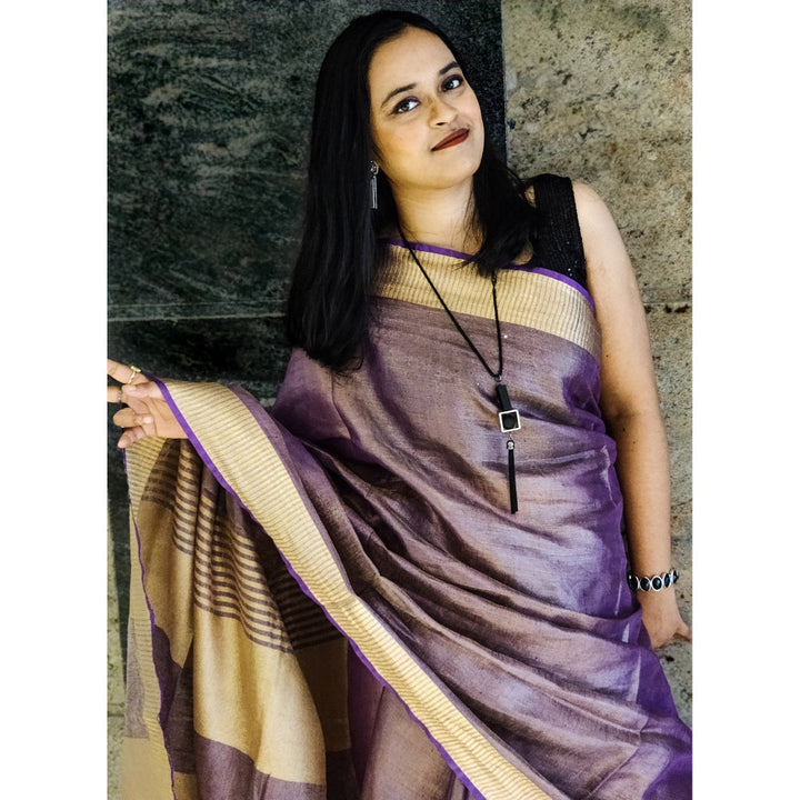 Apaapi Threads Of Glory Purple Zari Linen Saree With Unstitched Blouse By Apaapi