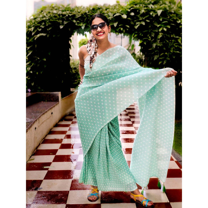 Apaapi Threads Of Glory Green Polka Dots Crushed Saree Heavy Tassles With Unstitched Blouse