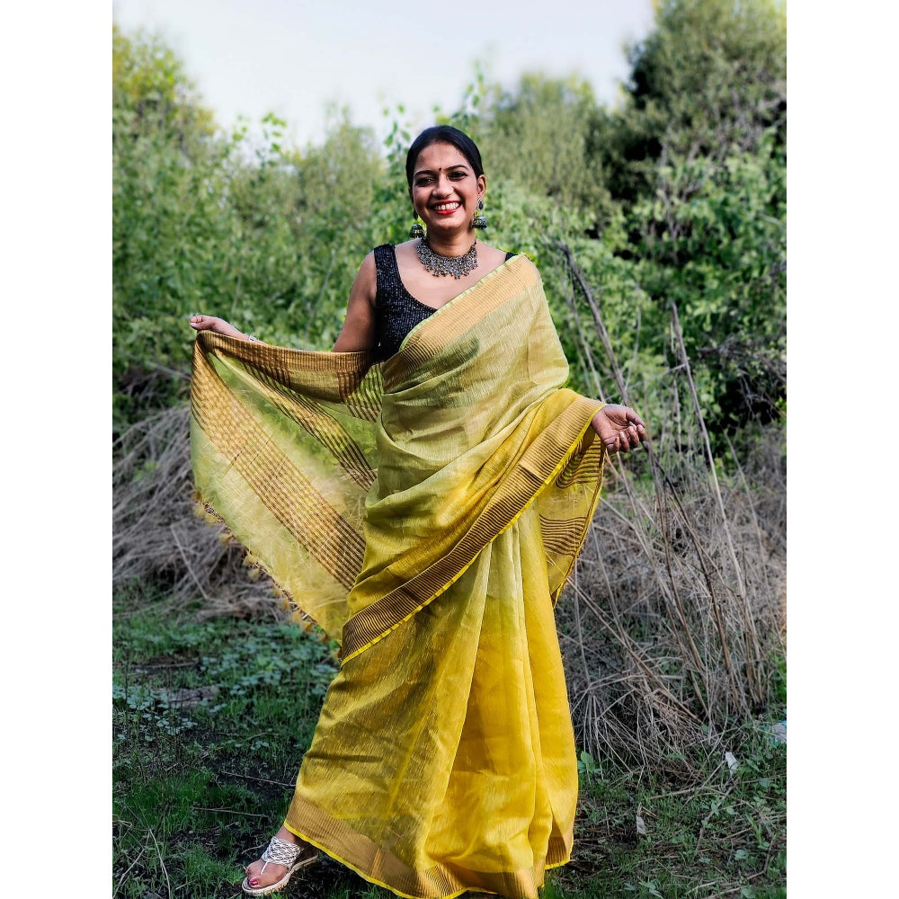 Apaapi Threads Of Glory Yellow Ombre Zari Linen Saree With Unstitched Blouse