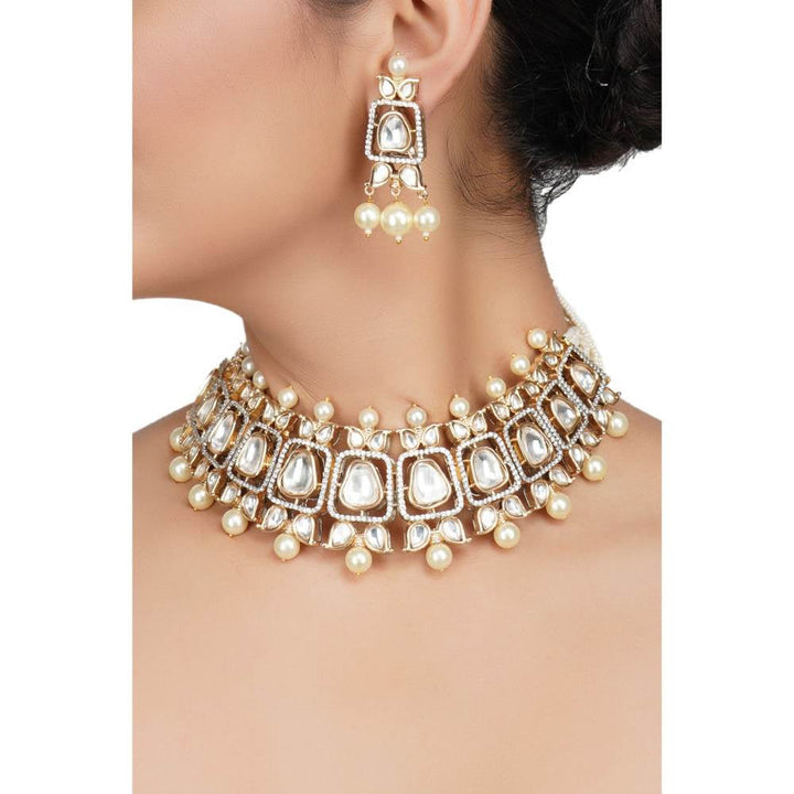 Auraa Trends 22 Kt Gold Plated Necklace Set with Kundan Polki and Pearls