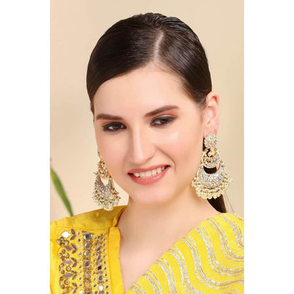 Auraa Trends Grey and Silver Gold Plated Kundan Chandbali Earring