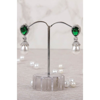 Auraa Trends Zircon Green and Pearl Light Weight Earring