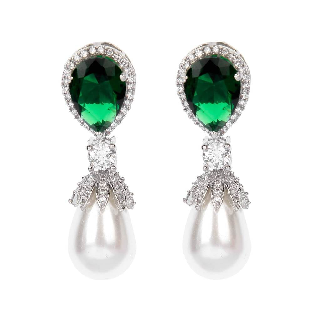 Auraa Trends Zircon Green and Pearl Light Weight Earring
