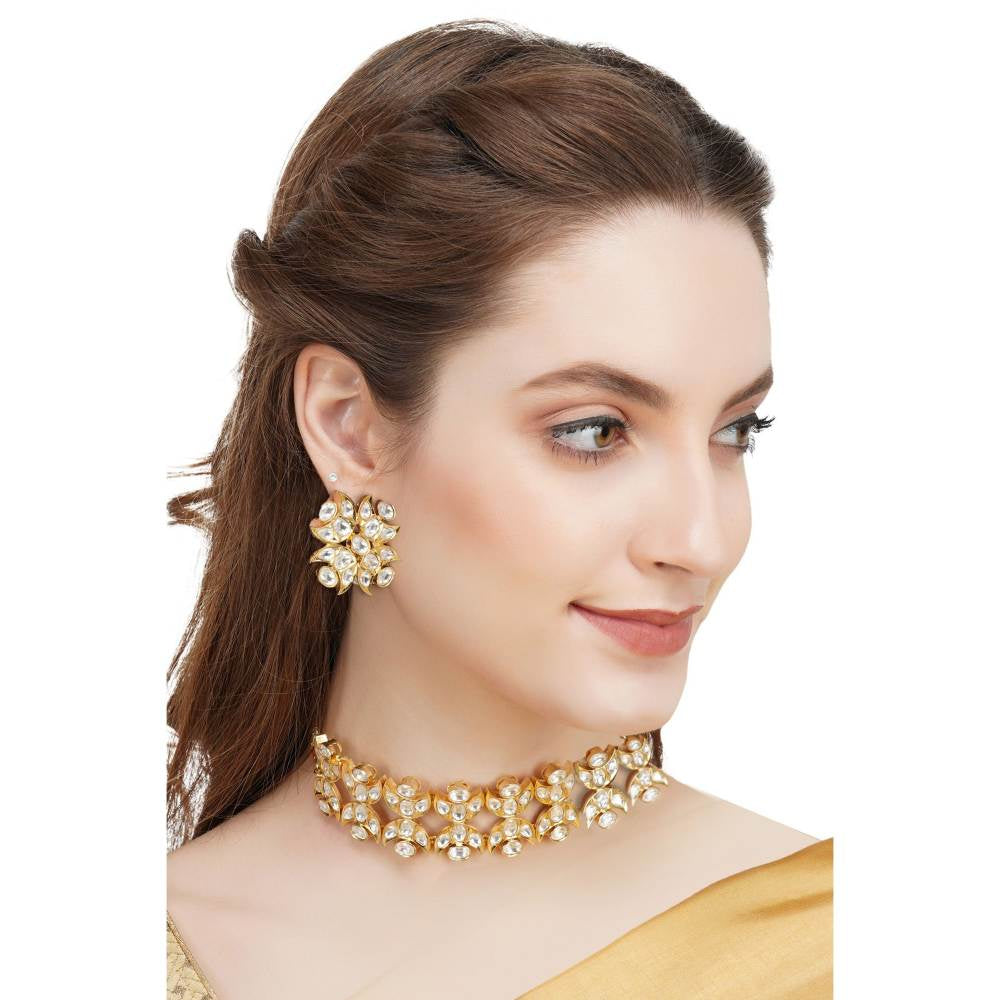 Auraa Trends Gold Plated Kundan Choker Necklace Set