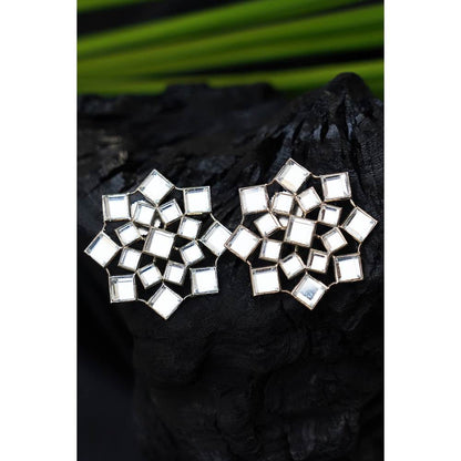 Auraa Trends Rhinestone Flower Shape Stud Earrings