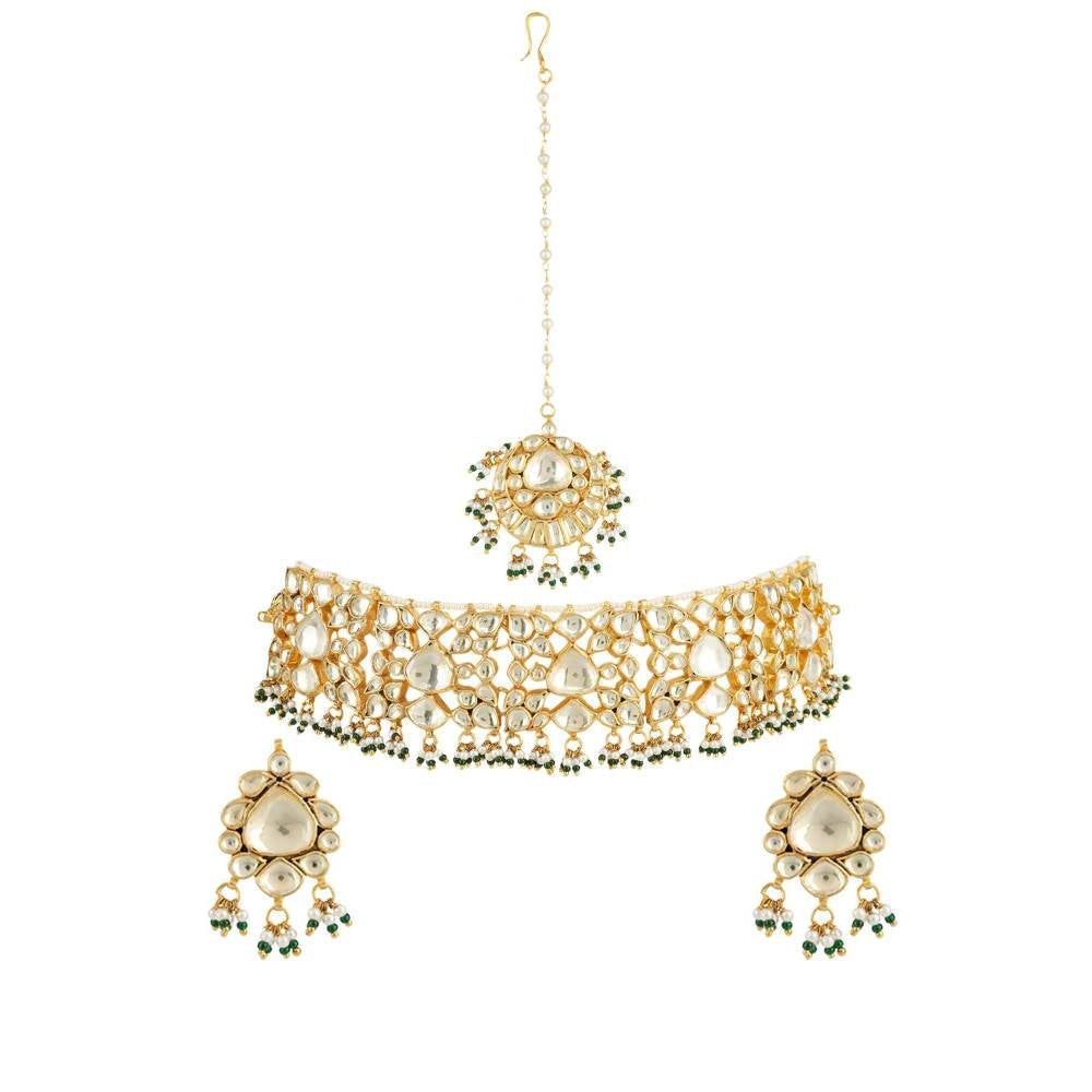 Auraa Trends Kundan Bridal Choker Necklace Set with Mangtika